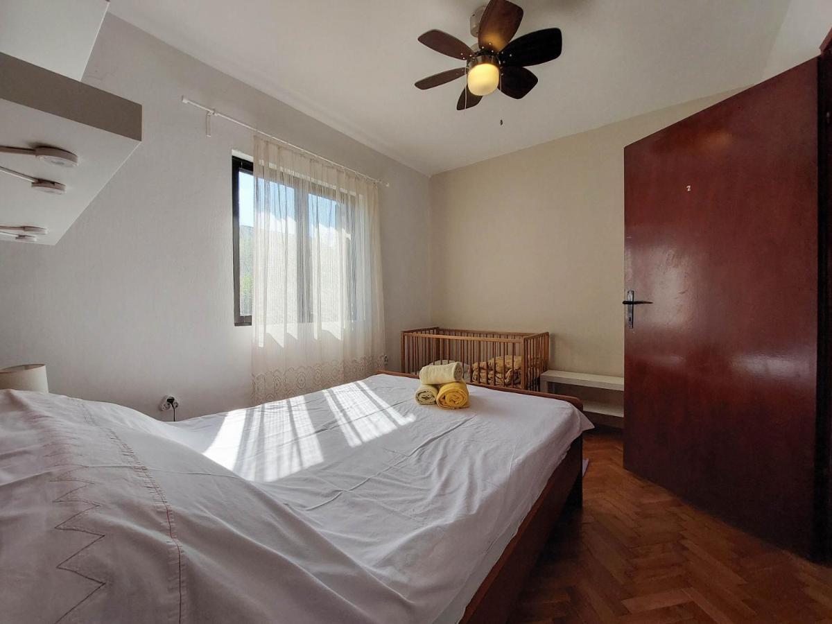 Apartment And Room Marica Punat Εξωτερικό φωτογραφία