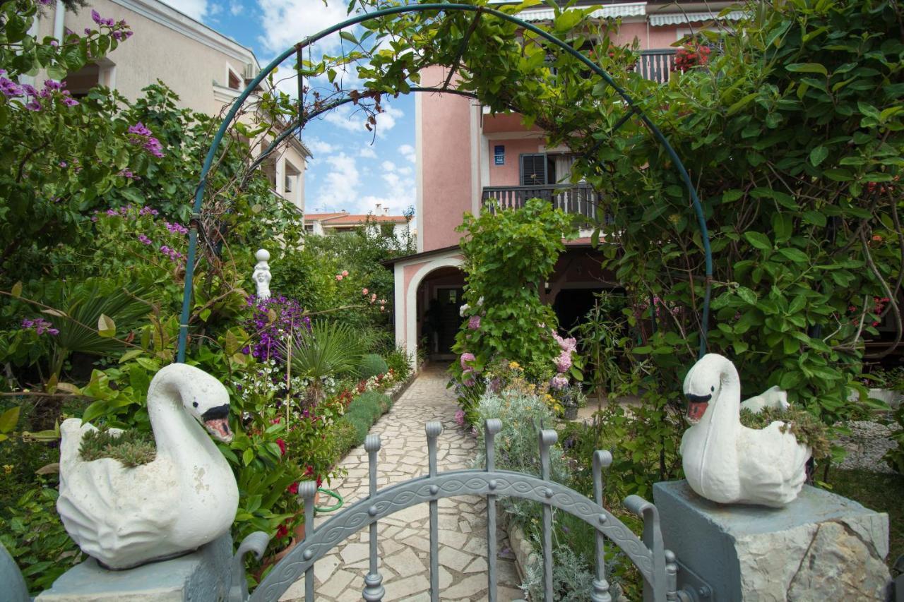 Apartment And Room Marica Punat Εξωτερικό φωτογραφία